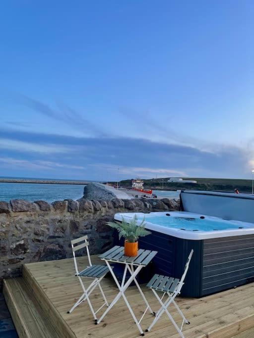 Lighthouse Cottage With Hottub أبردين المظهر الخارجي الصورة